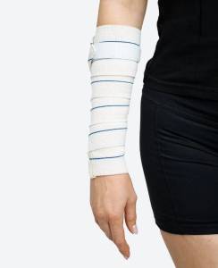 Бинт эластичный компрессионный высокой растяжимости 80мм*5м застёжка Velcro Almed